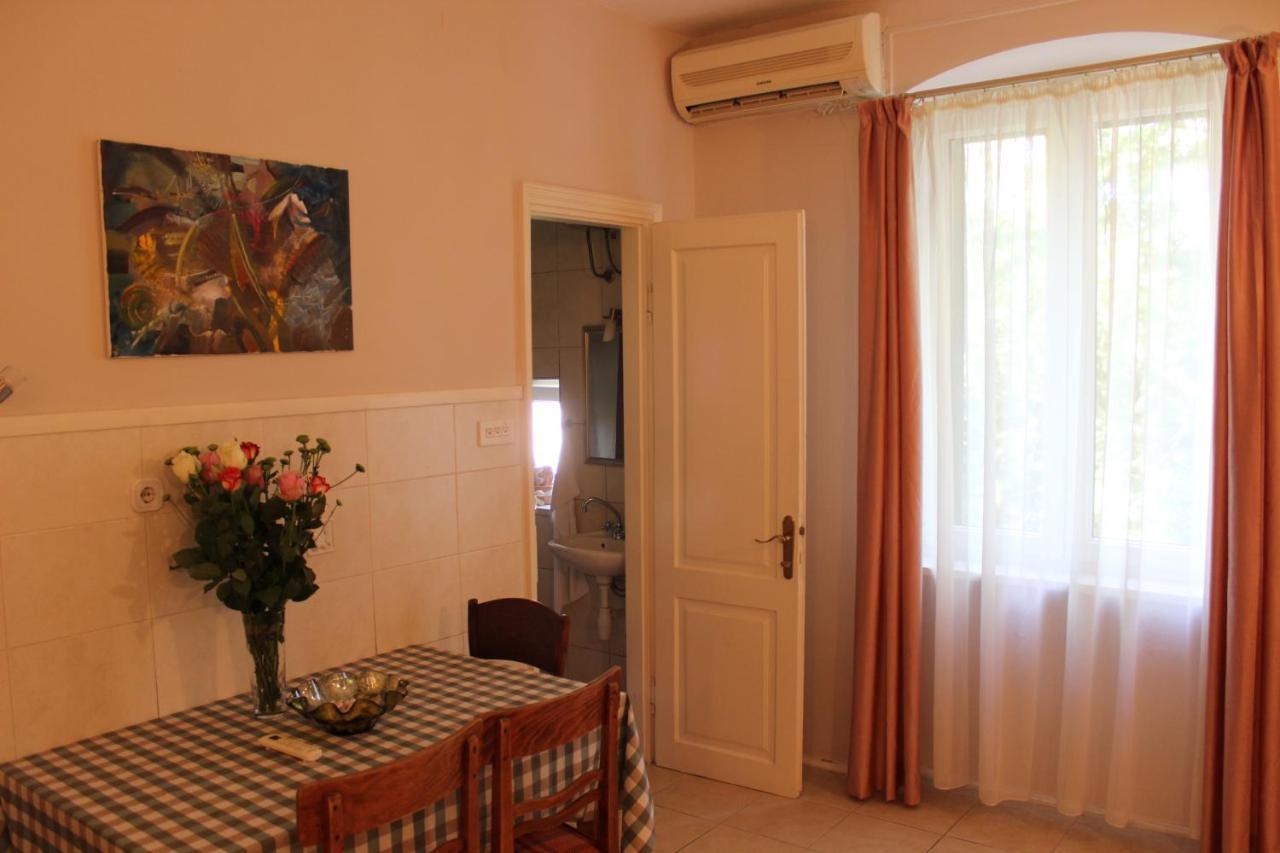 Adagio Theatre Apartment Сплит Экстерьер фото