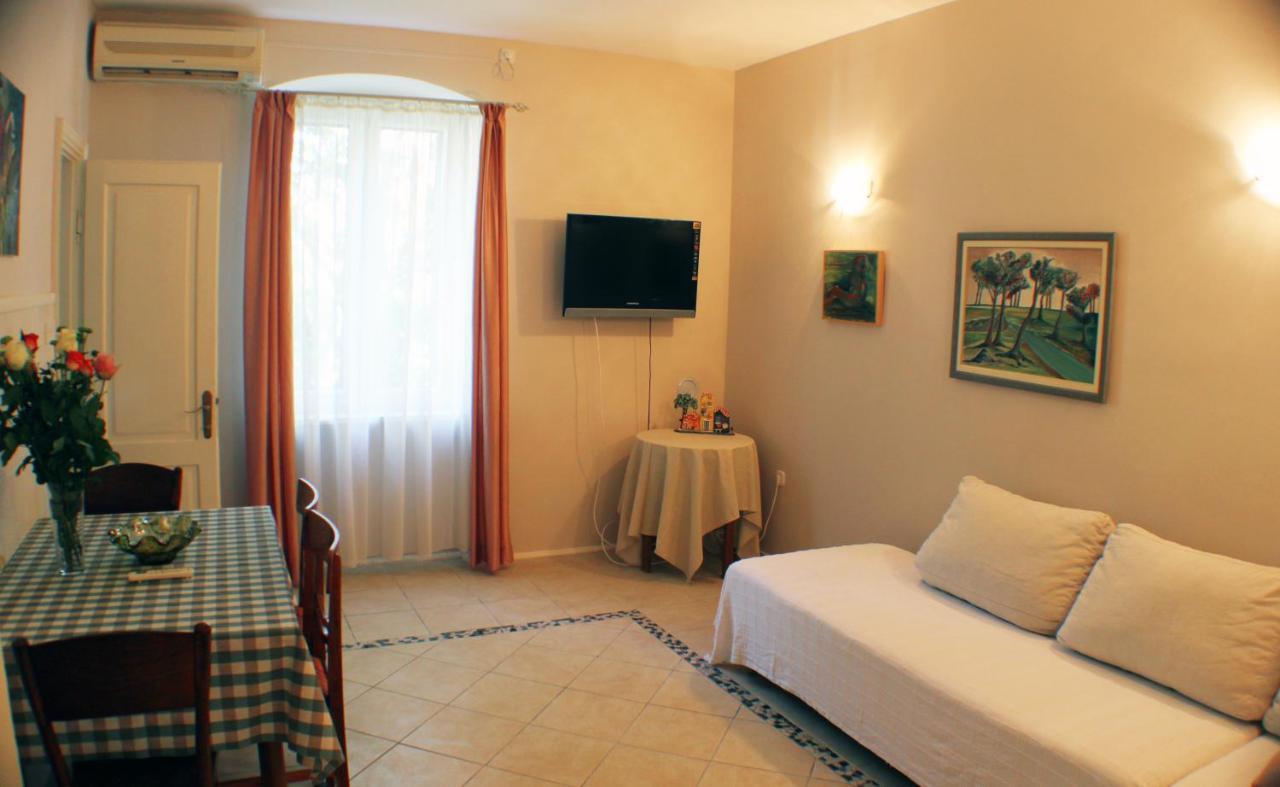 Adagio Theatre Apartment Сплит Экстерьер фото