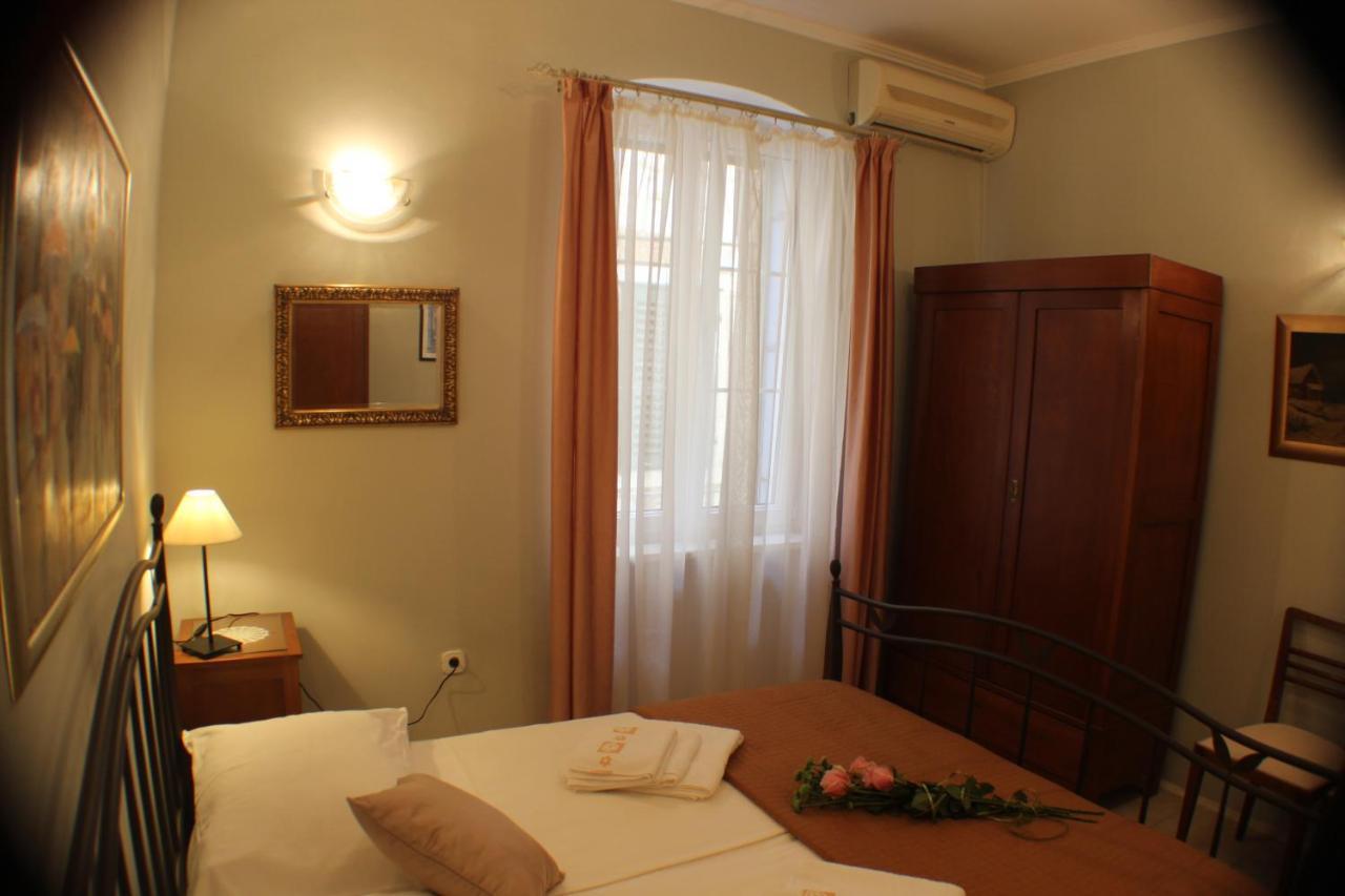 Adagio Theatre Apartment Сплит Экстерьер фото
