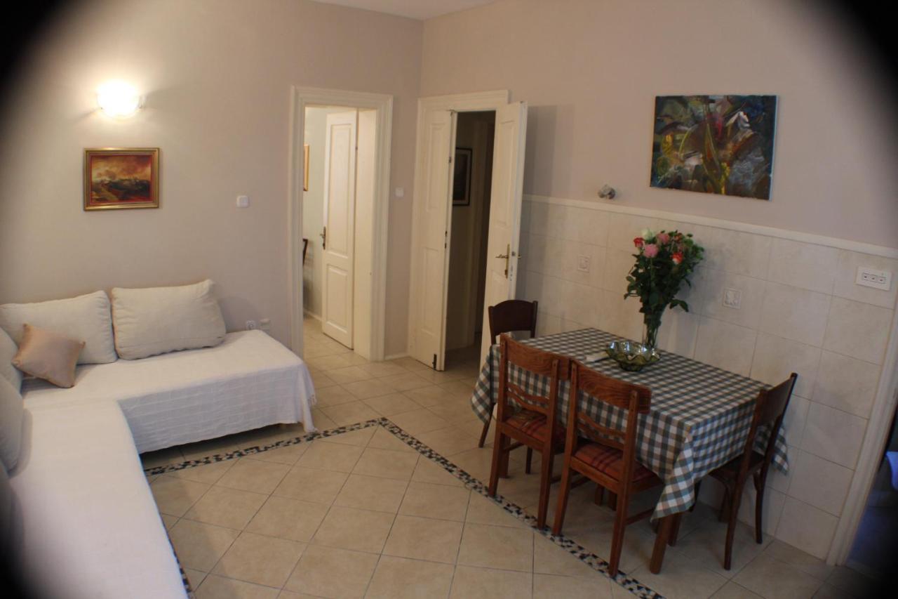 Adagio Theatre Apartment Сплит Экстерьер фото