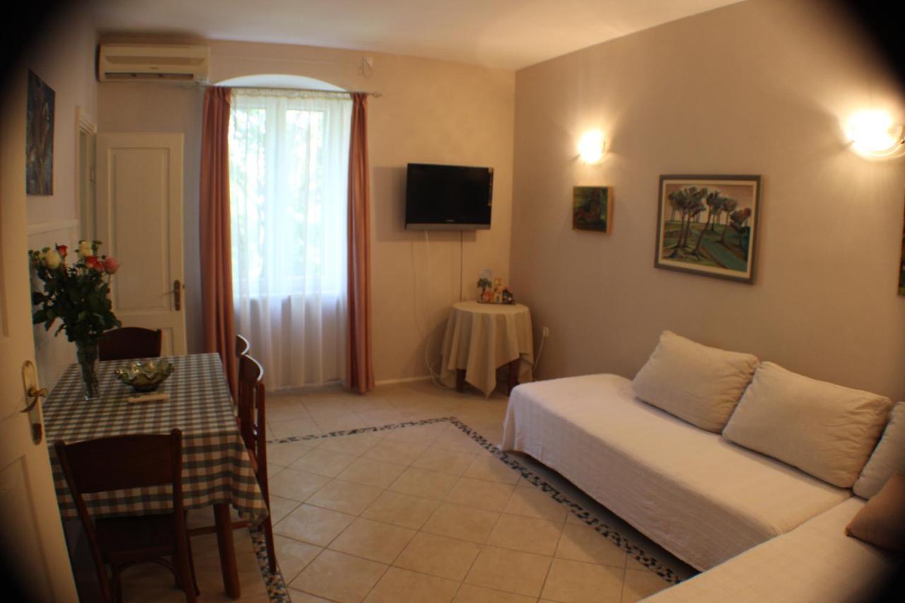 Adagio Theatre Apartment Сплит Экстерьер фото