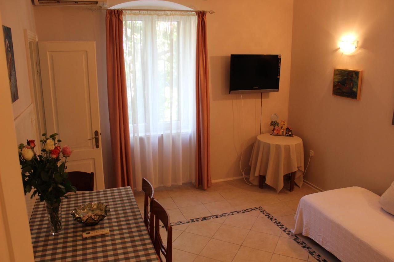 Adagio Theatre Apartment Сплит Экстерьер фото